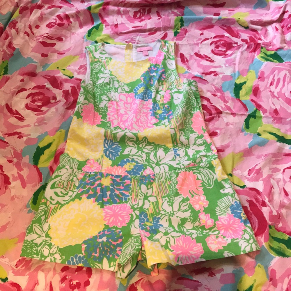 Lilly Pulitzer Gretch romper in Hibiscus stroll